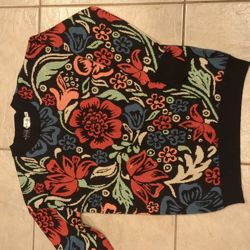 Piper & Scoot Floral Sweater Size XS